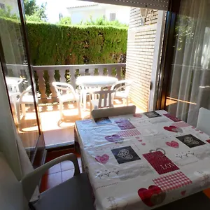 Tiebas, Apartamento